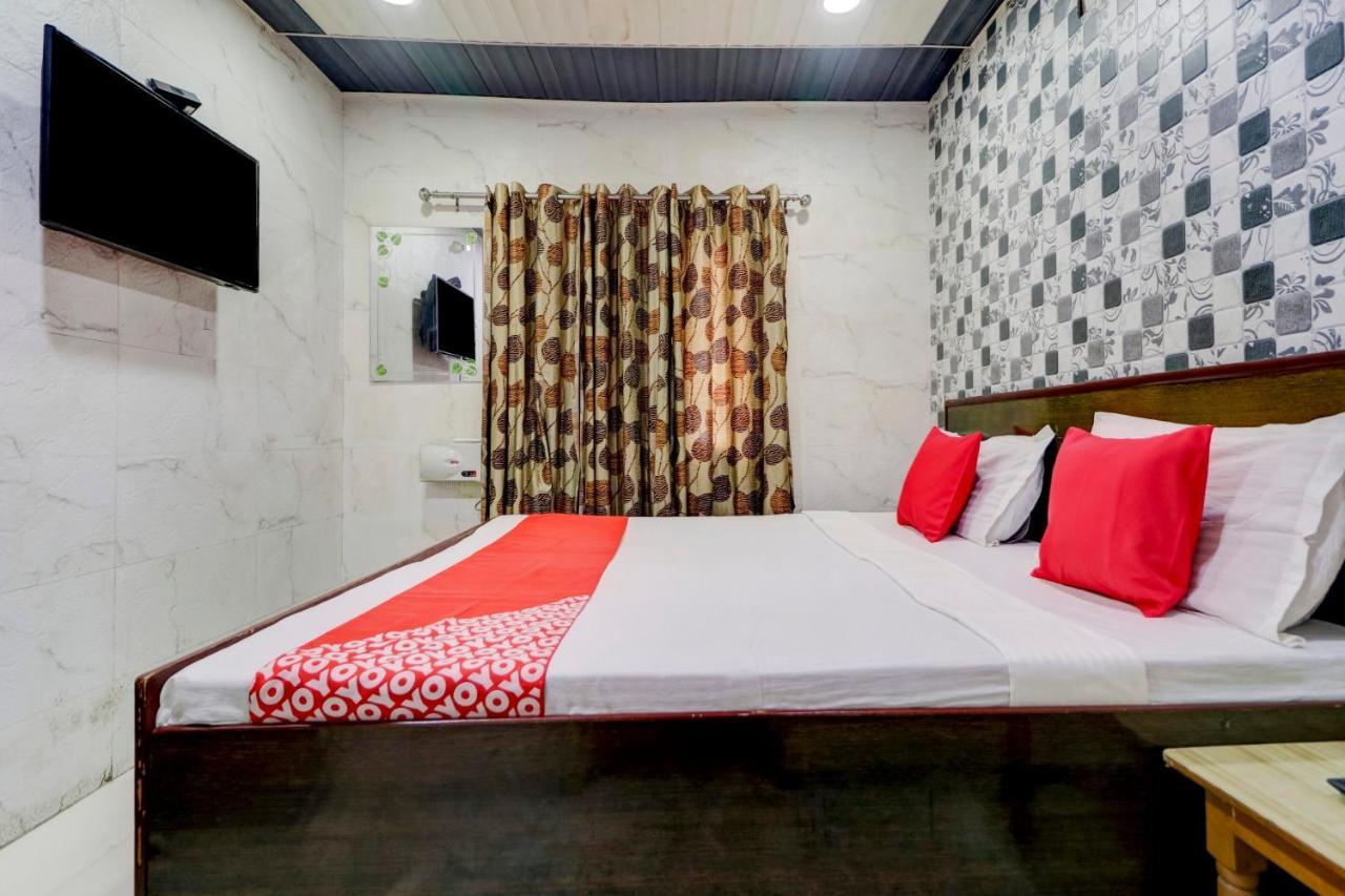Oyo 77454 Hotel Prince Palace Patiāla Extérieur photo