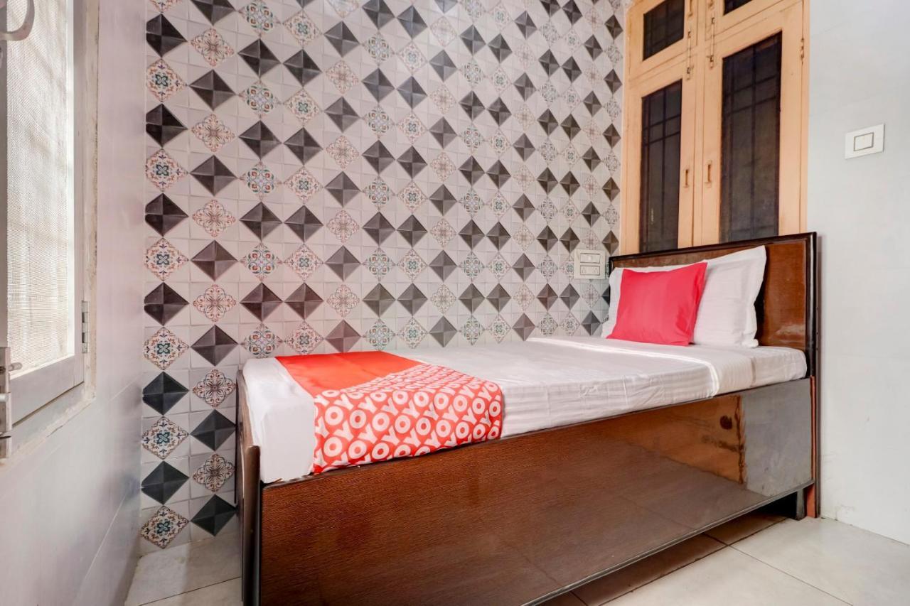 Oyo 77454 Hotel Prince Palace Patiāla Extérieur photo
